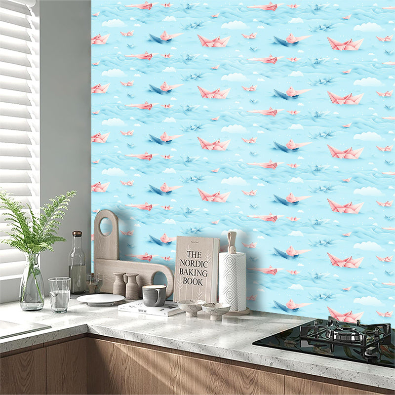 Papier peint adhésif à motif ciel, pose en cours