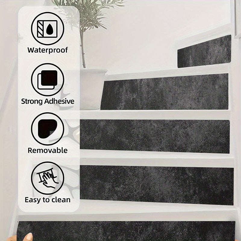 Béton ciré anthracite sur contremarches, lot de 15 bandes