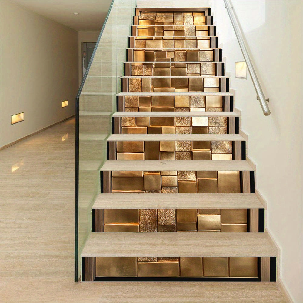 Cubes de laiton doré sur treize contremarches d'escalier