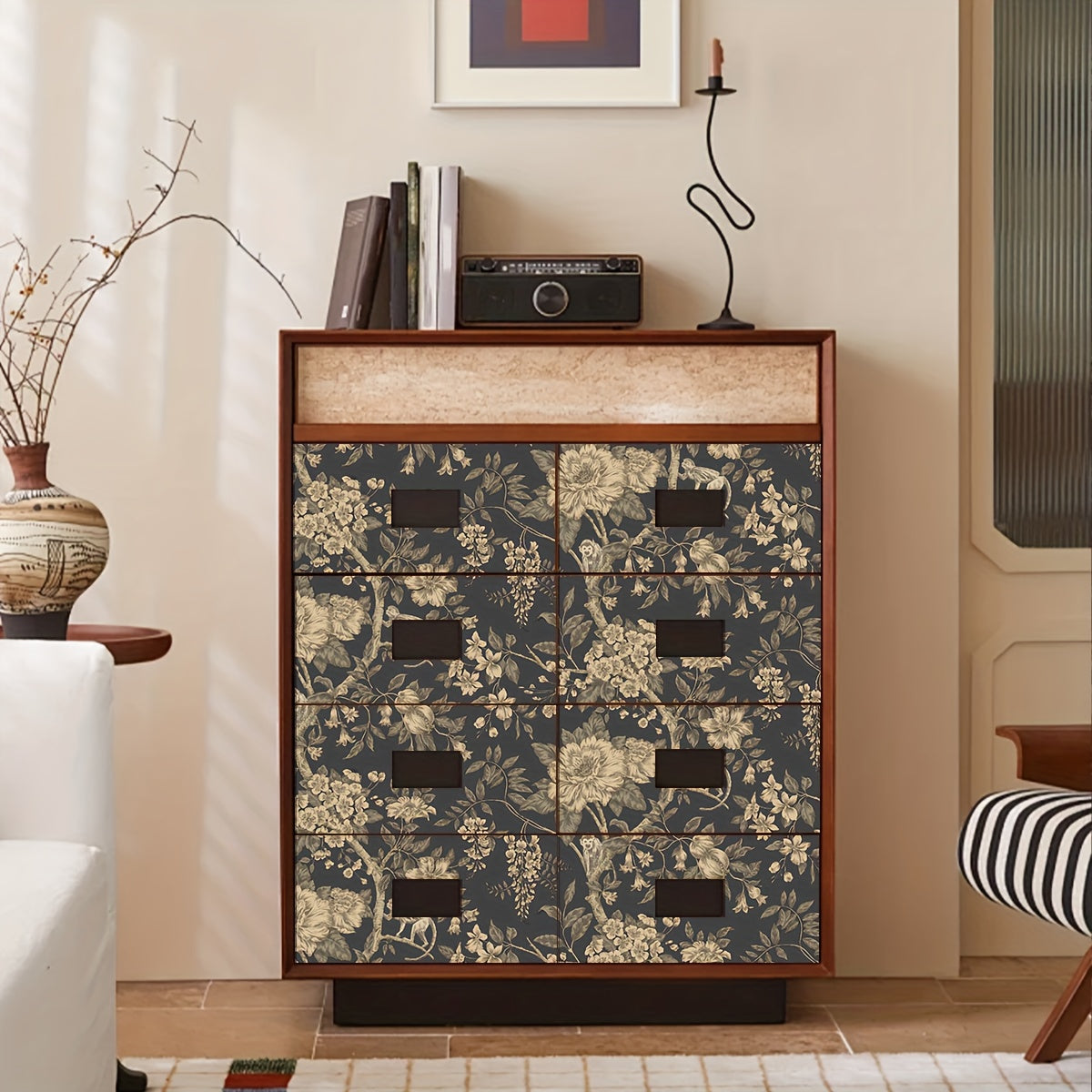 Papier peint adhésif en PVC à motif fleuri allure vintage hydrofuge amovible, détail du motif