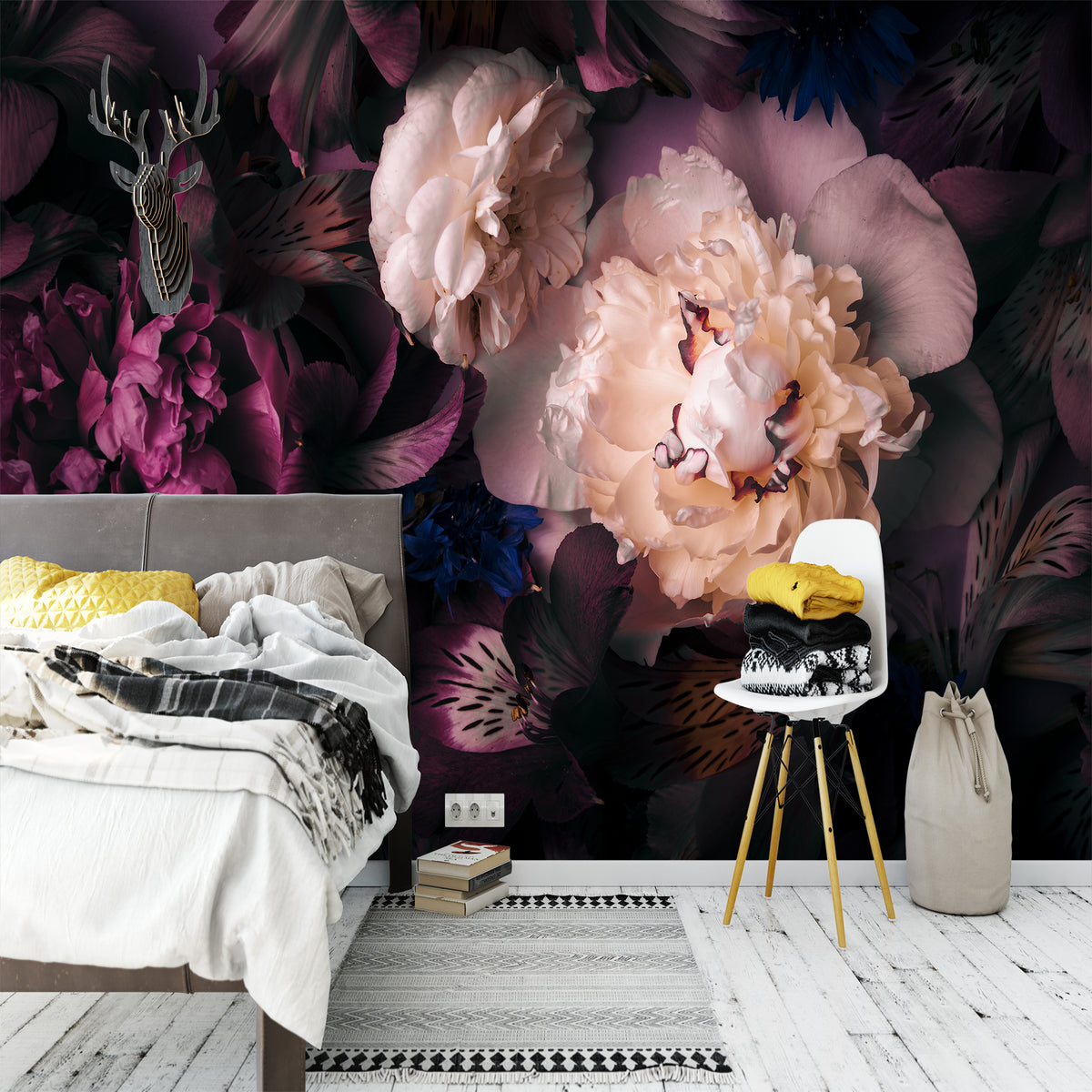 Papier peint panoramique pivoines sur fond noir, 495x305 cm