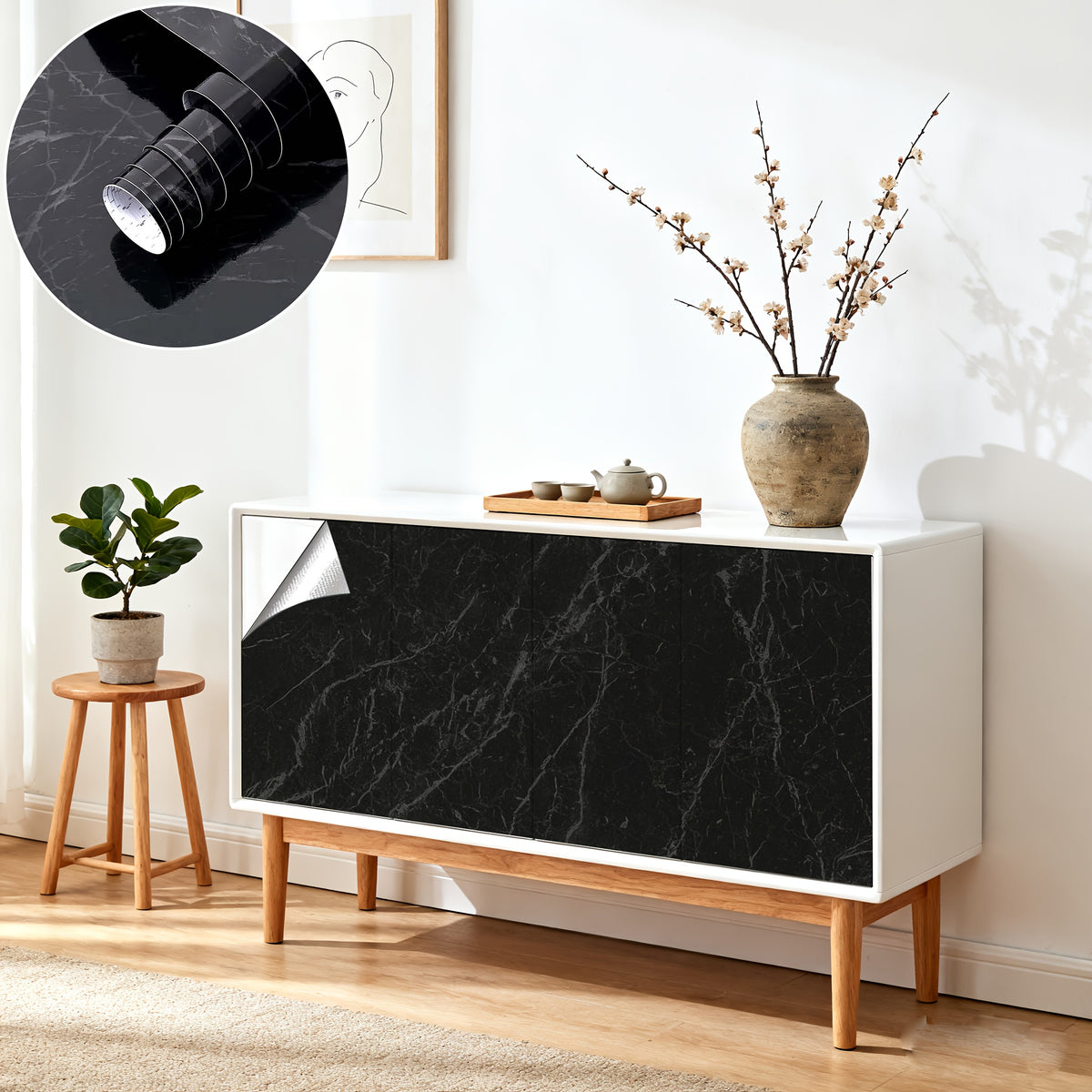 Papier peint adhésif marbre noir veiné, laize large de 60 cm