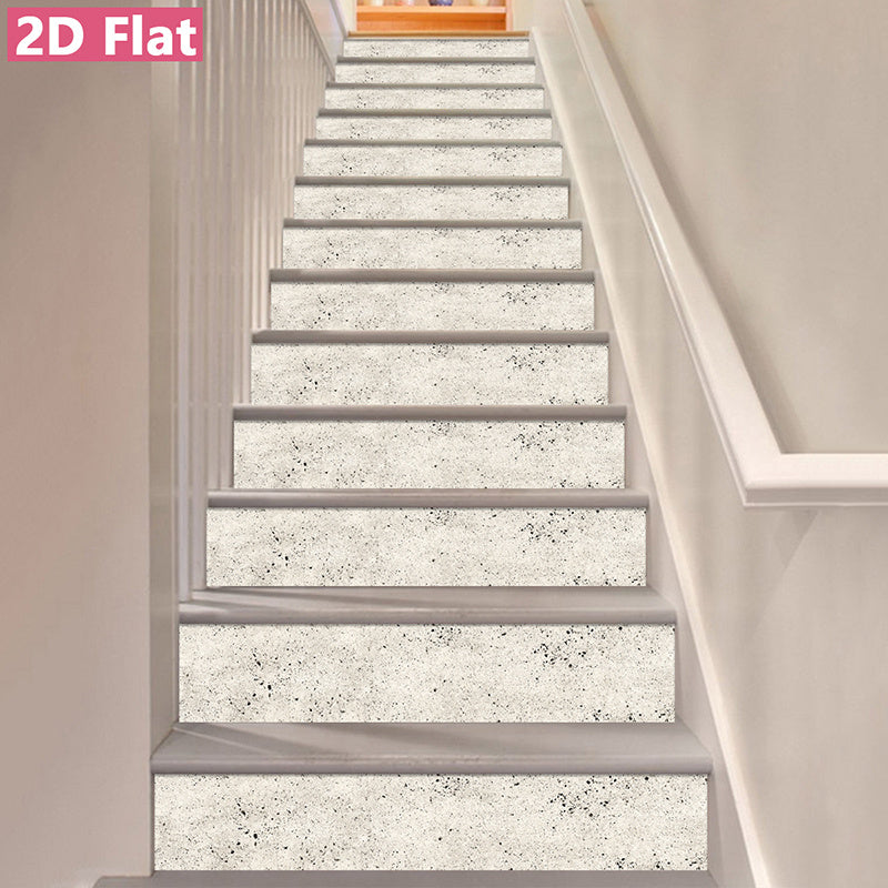 Terrazzo crème moucheté de noir sur 13 contremarches d'escalier